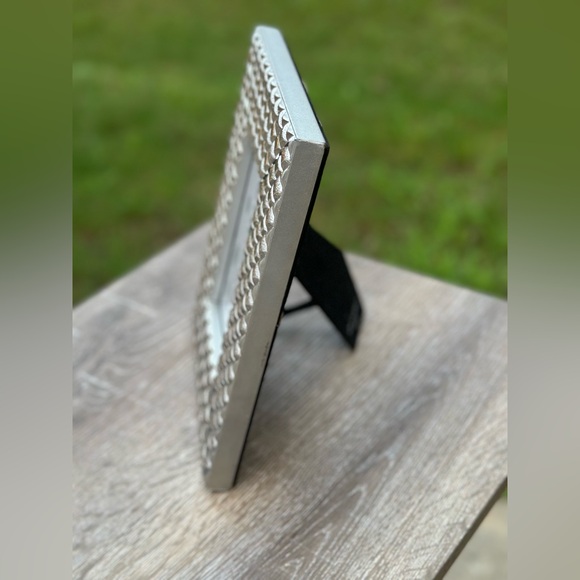 EUC/ Cynthia Rowley picture frame - Picture 3 of 5